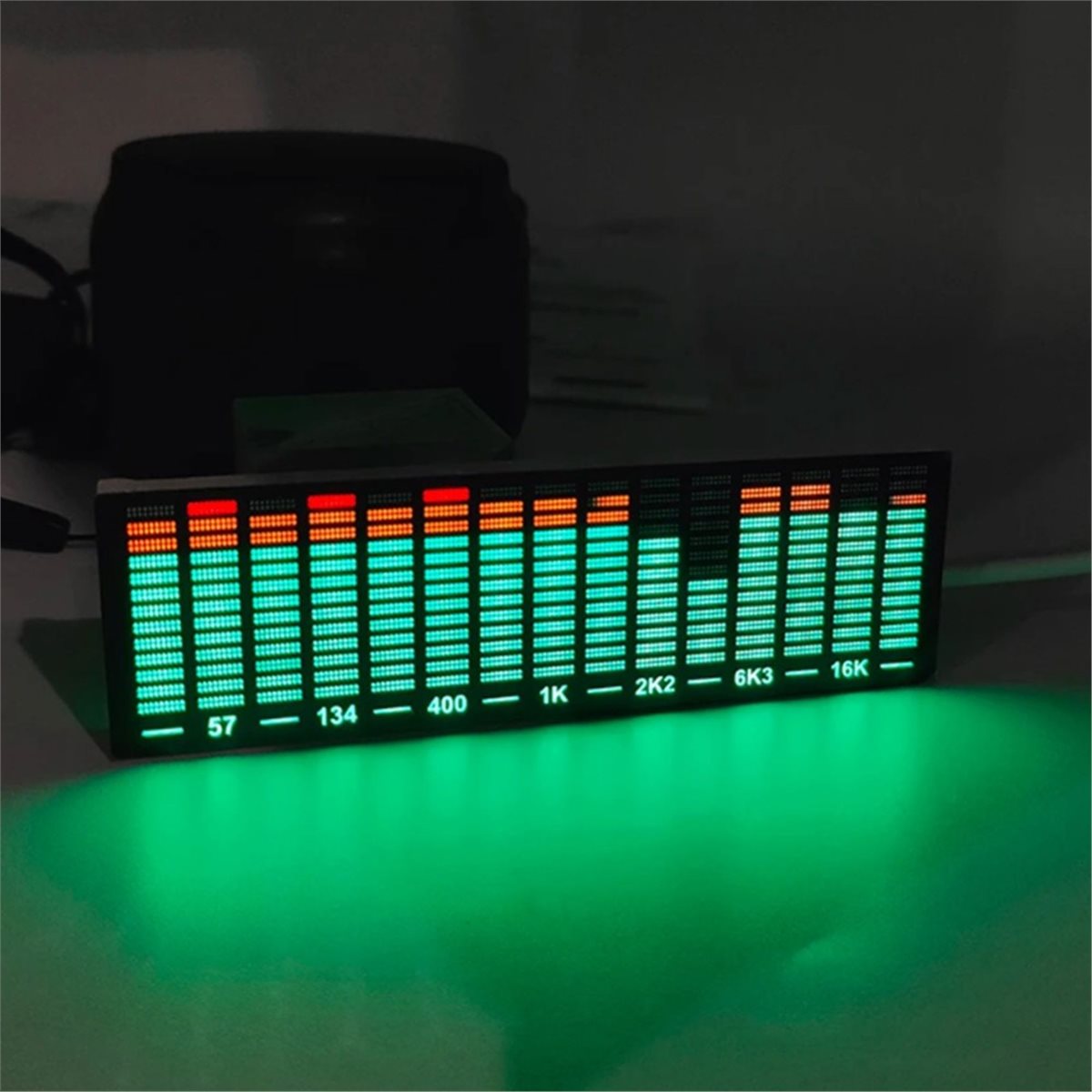 ミュージックスペクトラムLEDピックアップ、音声制御リズムア - Audio Music Free のレビューと価格