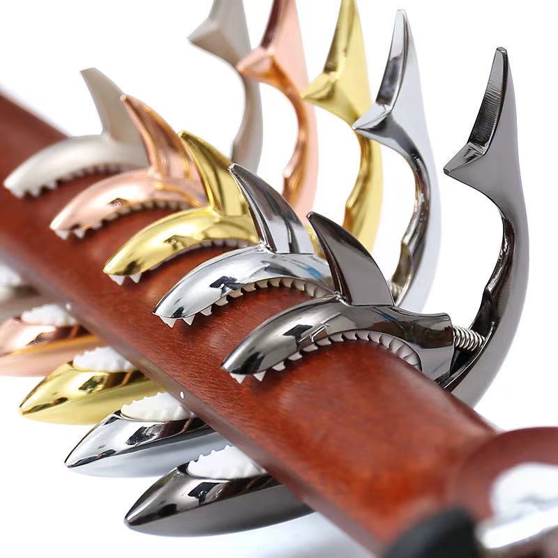 IRIN メタルシャークギターカポクラシックエレキギターカポ - Guitar Capo Clip のレビューと価格